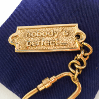 Keyring "Nobody's perfect"